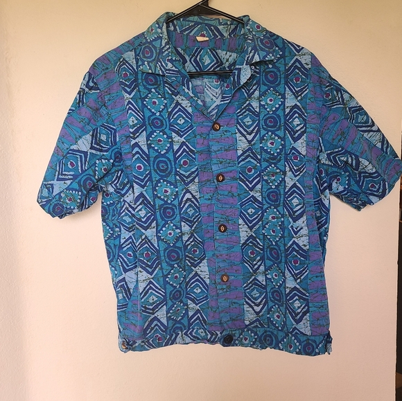 《Vintage multi print hawaiian top》 - Picture 8 of 14